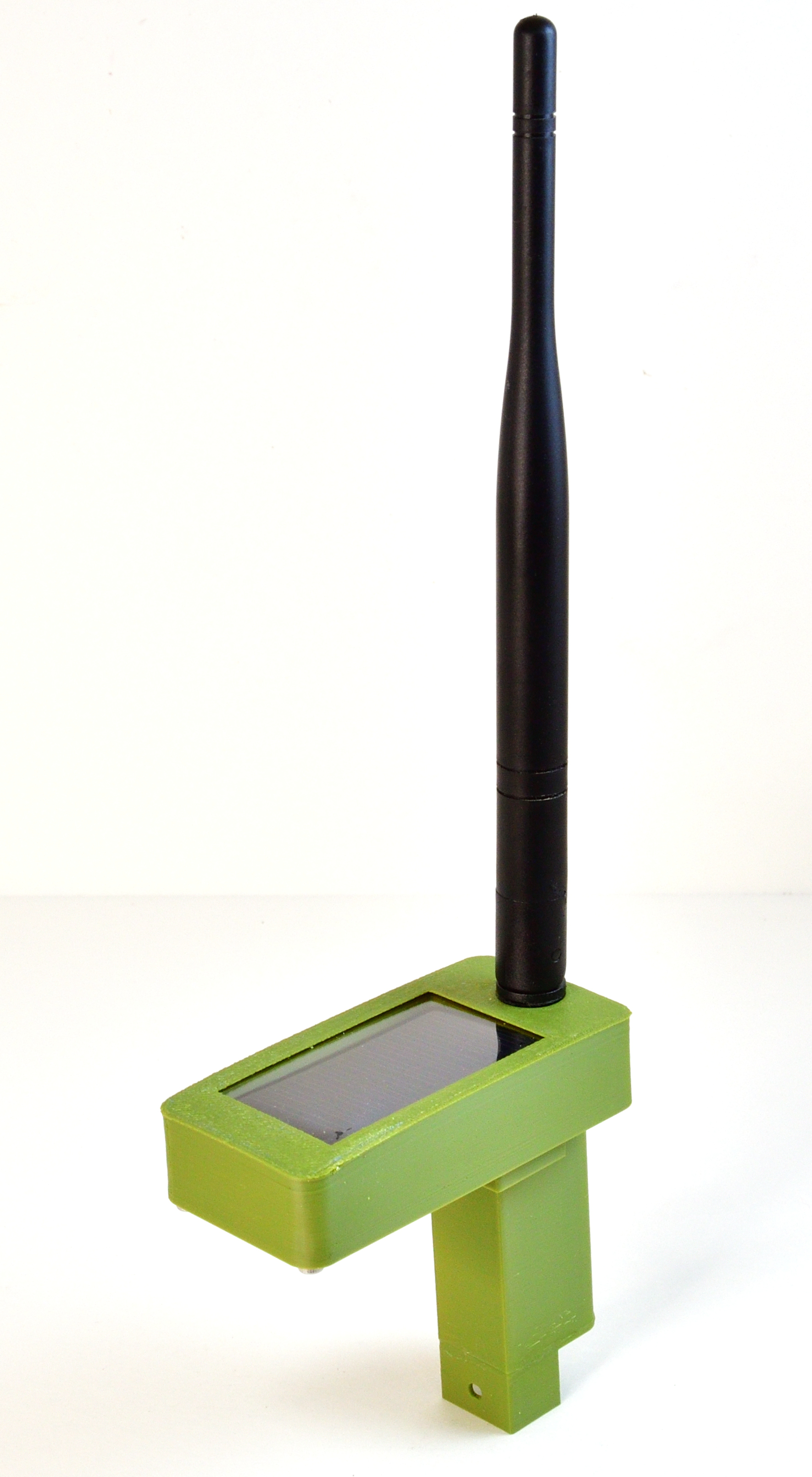 Solar-powered green Driveway Sensor with antenna